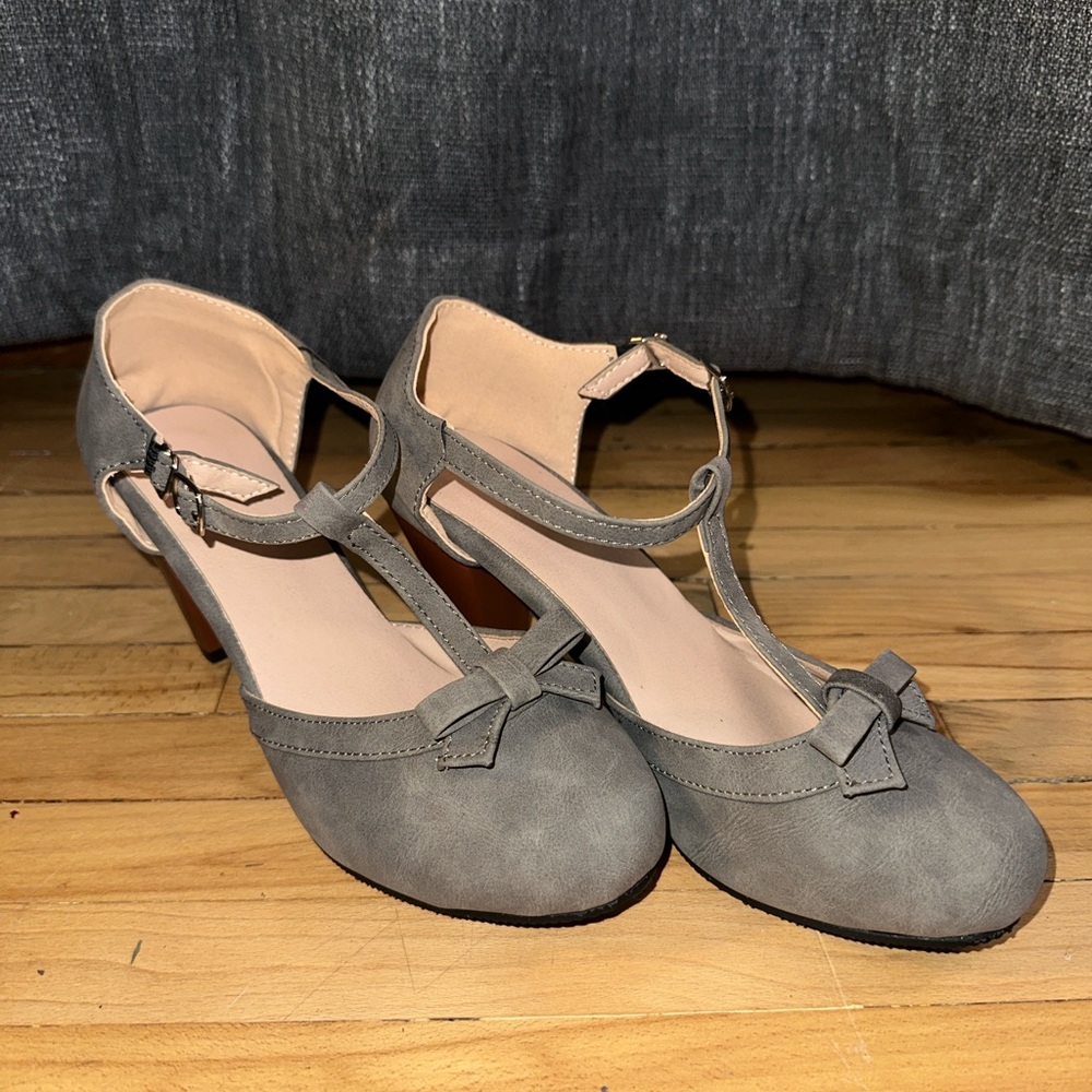 Gray Women's T-Strap Shoes